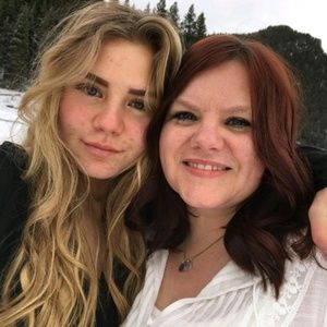 Meet your Posher, Carrie